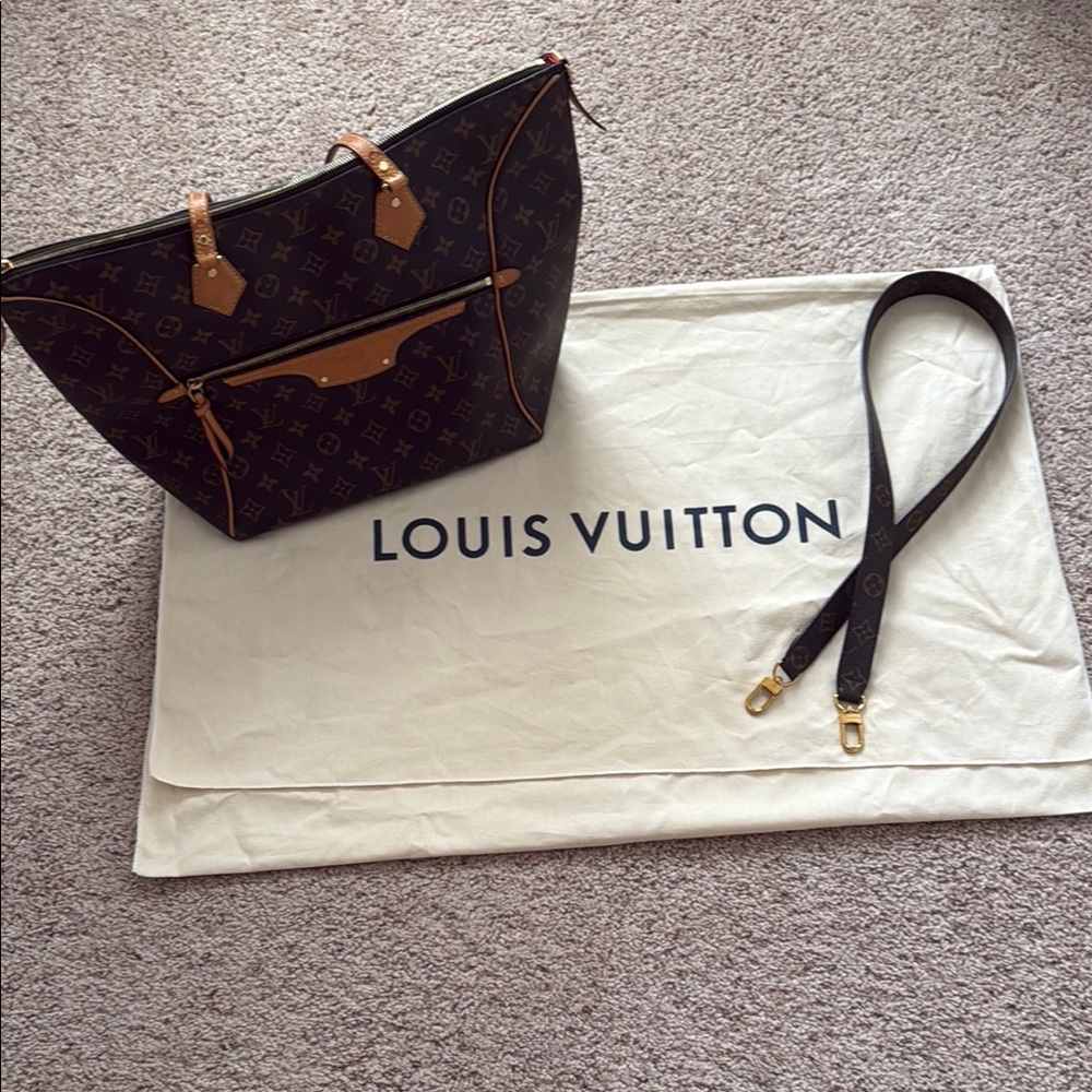 LOUIS VUITTON TOURELLE BAG!!